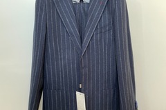 Selling with online payment: [EU] NWT Suitsupply Jort navy chalk tripe flannel suit, size 36R