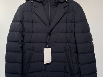 Selling with online payment: [EU] NWT Suitsupply navy puffer jacket, size 38R
