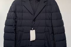 Selling with online payment: [EU] NWT Suitsupply navy puffer jacket, size 38R