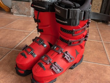 Winter sports: Atomic Redster Clubsport CS 130 Ski Boots – 2023/24 – Size 27.5