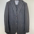 Selling with online payment: [EU] Like new Suitsupply charcoal chalk stripe 3pc suit, size 36R