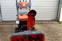 À vendre: Déneigeuse Husqvarna ST420 Puissance 12 ch