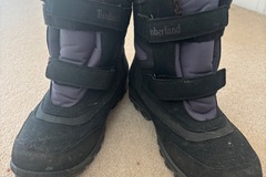 Winter sports: Timberland black goretex snow boots