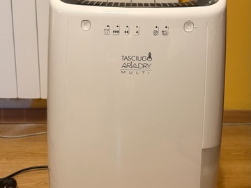 À donner: Déshumidificateur De’Longhi DEX214F