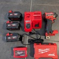 À vendre: visseuse à choc + batterie + chargeur