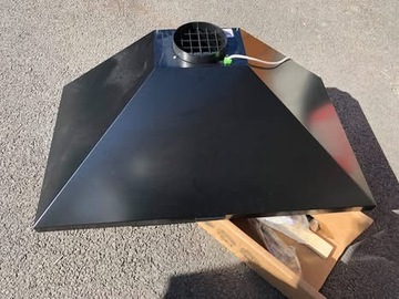 À vendre: HOTTE MUR TRAPÈZE NOIRE
