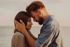 Selling: Is there any third person between us??