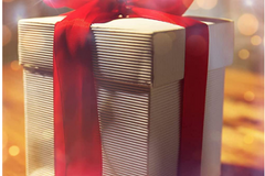 Bulk Lots: Mystery Box With 100 Items Of ready To Sell Merchandise