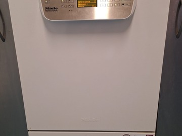 Gebruikte apparatuur: Miele PG 8581 thermodesinfector