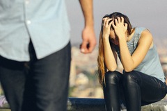 Selling: He's not the same find out why. Clarity reading 