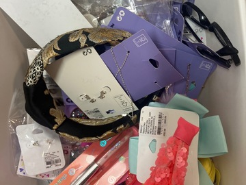 Bulk Lots: Claire’s 100pcs bundle lip balms and accessories 