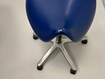 Gebruikte apparatuur: Zadelstoel tandarts