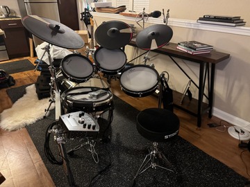 Selling with online payment: Pearl e/Merge e/Hybrid Electronic Drum Set with 22-inch Bass Drum