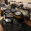 Selling with online payment: Pearl e/Merge e/Hybrid Electronic Drum Set with 22-inch Bass Drum