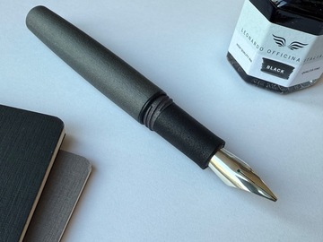 Renting out: Sterling silver hand made number 8 nib