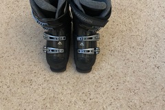 Winter sports: Rossignol Ladies Saphir Ski Boots size 24.5.
