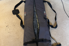 General outdoor: Snow and Rock padded ski bag with wheels