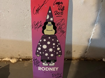 Selling with online payment: Almost Rodney Mullen & team signed deck