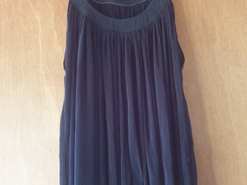 Selling: KS glamor top