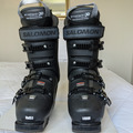 Winter sports: Black Salomon Ski Boots Size 5