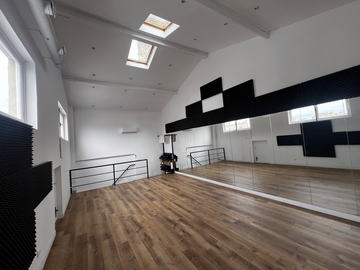 Location à l'heure: Salle de répétition de 40m²