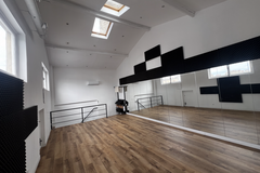 Location à l'heure: Salle de répétition de 40m²