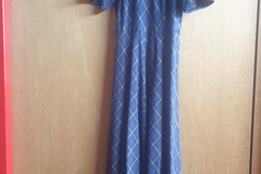 Selling: Glasgow dress