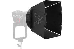 Location: Aputure CF7 Fresnel und Barn Doors