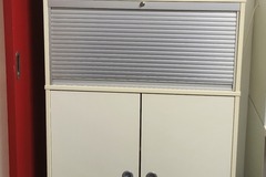 Gebruikte apparatuur: Opslag kasten - in zeer goede staat