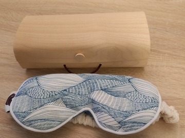 Selling: MASQUE DE NUIT