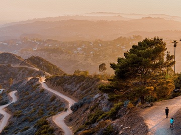 Weekly Rentals (Owner approval required): Simi Valley CA Driveway Parking For Daily, Weekly Or Monthly