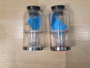 Gebruikte apparatuur: EMS poeder kamer. 175 euro per fles.