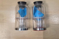 Gebruikte apparatuur: EMS poeder kamer. 175 euro per fles.