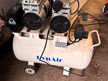 Gebruikte apparatuur: DynAir DA7002 olievrije stille compressor. 2017
