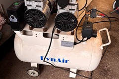 Gebruikte apparatuur: DynAir DA7002 olievrije stille compressor. 2017