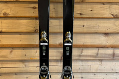 Winter sports: Armada Declivity 92i Skis with Look Pivot 15 bindings