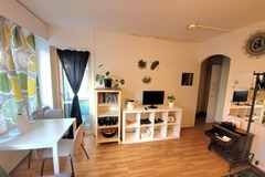 Renting out: Cosy studio apartment near Metro station (furnished)