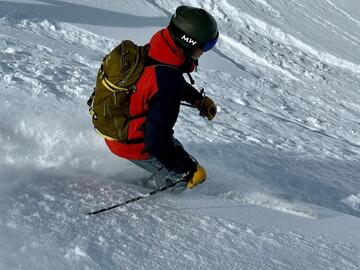 Winter sports: Peak Performance Men's Insulated Ski Jacket