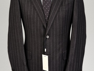 Selling with online payment: [EU] NWT Suitsupply charcoal striped suit, size 38R