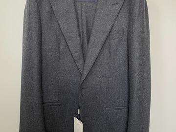 Selling with online payment: [EU] NWT Suitsupply charcoal flannel suit, size 38R
