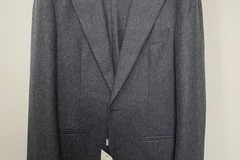 Selling with online payment: [EU] NWT Suitsupply charcoal flannel suit, size 38R