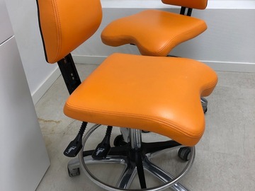 Gebruikte apparatuur: BQE ComfortMove Ergonomische stoel tandartsstoel werkstoel