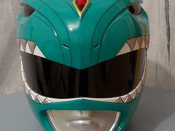 Selling with online payment: Green power Ranger Helmet + Shield