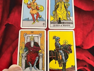 Selling: Tarot cards reading psychic
