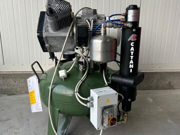 Gebruikte apparatuur: Cattani Compressor 2 cilinder