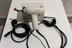 Gebruikte apparatuur: Optilux Demetron uithardingslamp