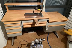 Gebruikte apparatuur: Tandtechniek tafel elro