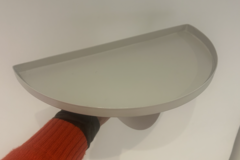 Myydään: Metal Wall Shelf / Metallinen seinähylly