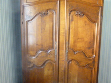 Don: Grande Armoire