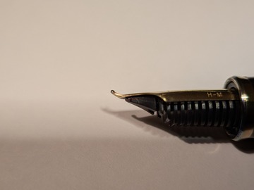 Renting out: Sailor 1911 Standard - old style nib (broad fude nib)